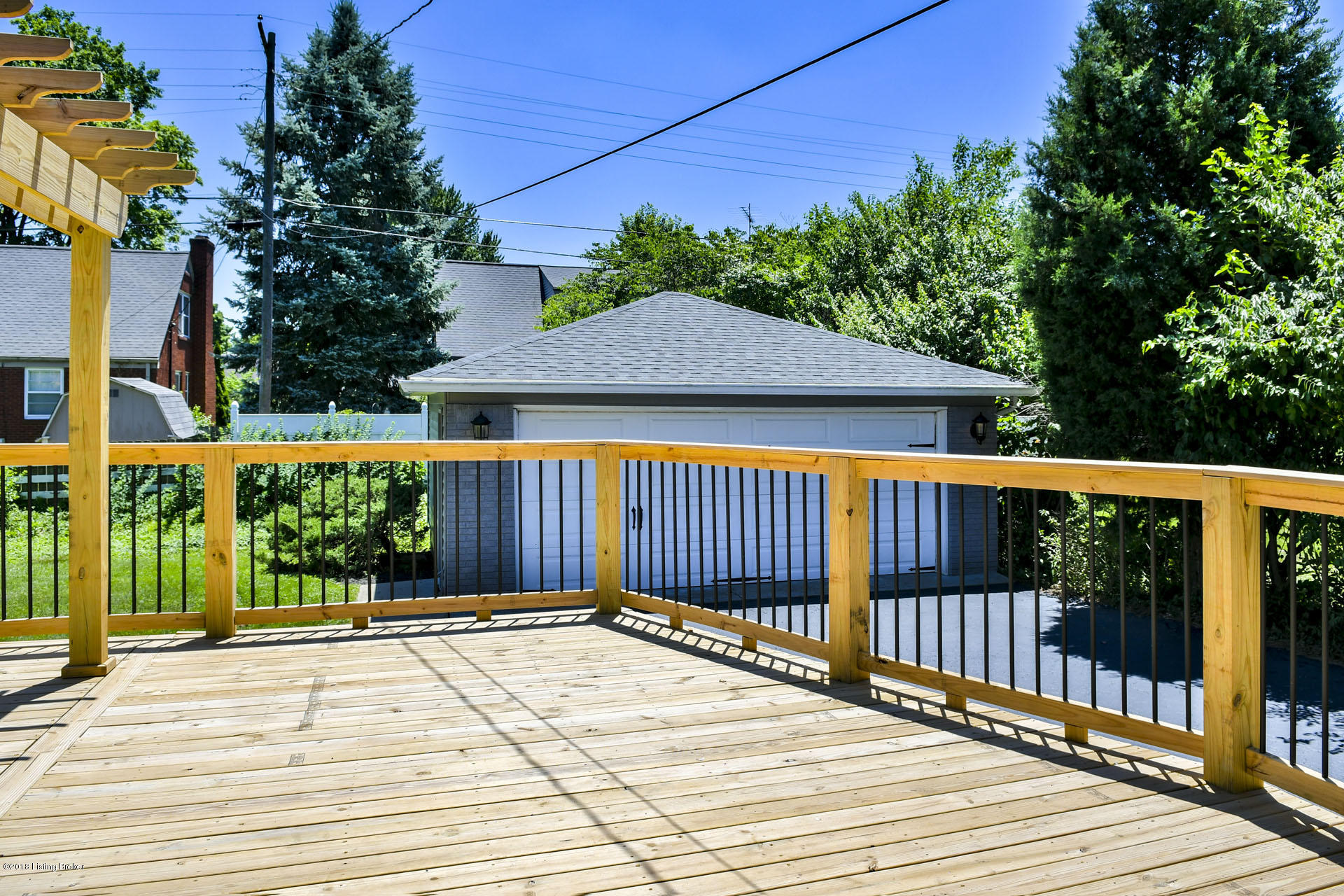 3708 Hanover Road Louisville, KY 40207 - Photo 31 of 36 This deck is awesome!