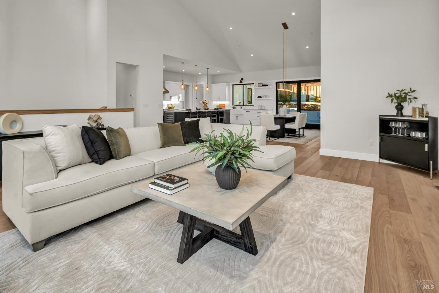 2011 Long Leaf Court Santa Rosa, CA 95403 - Photo 8 of 44