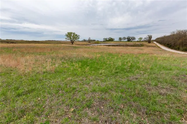 $82,550 | 4 Northwest 176 Road, Osceola, MO 64776