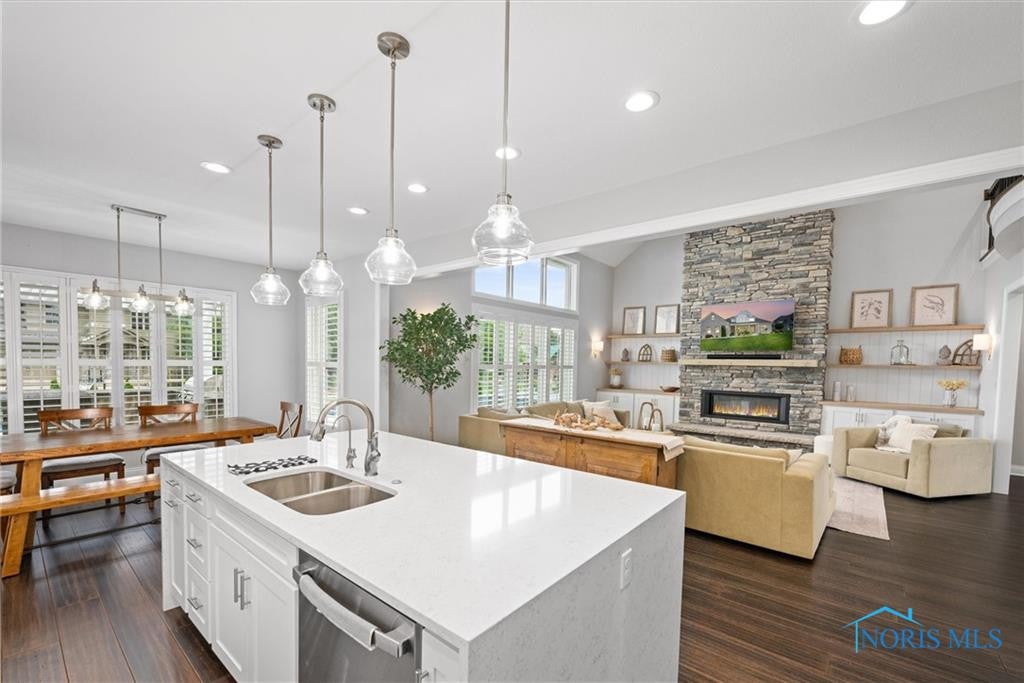 26030 Seminary Road Perrysburg, OH 43551 - Photo 16 of 50 Gallery Image 16