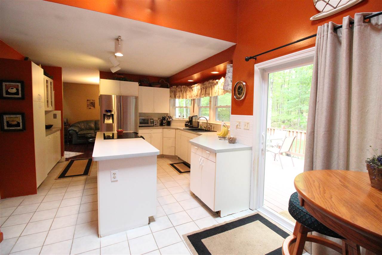 2 Terracewood Road Londonderry, NH 03053 - Photo 11 of 40