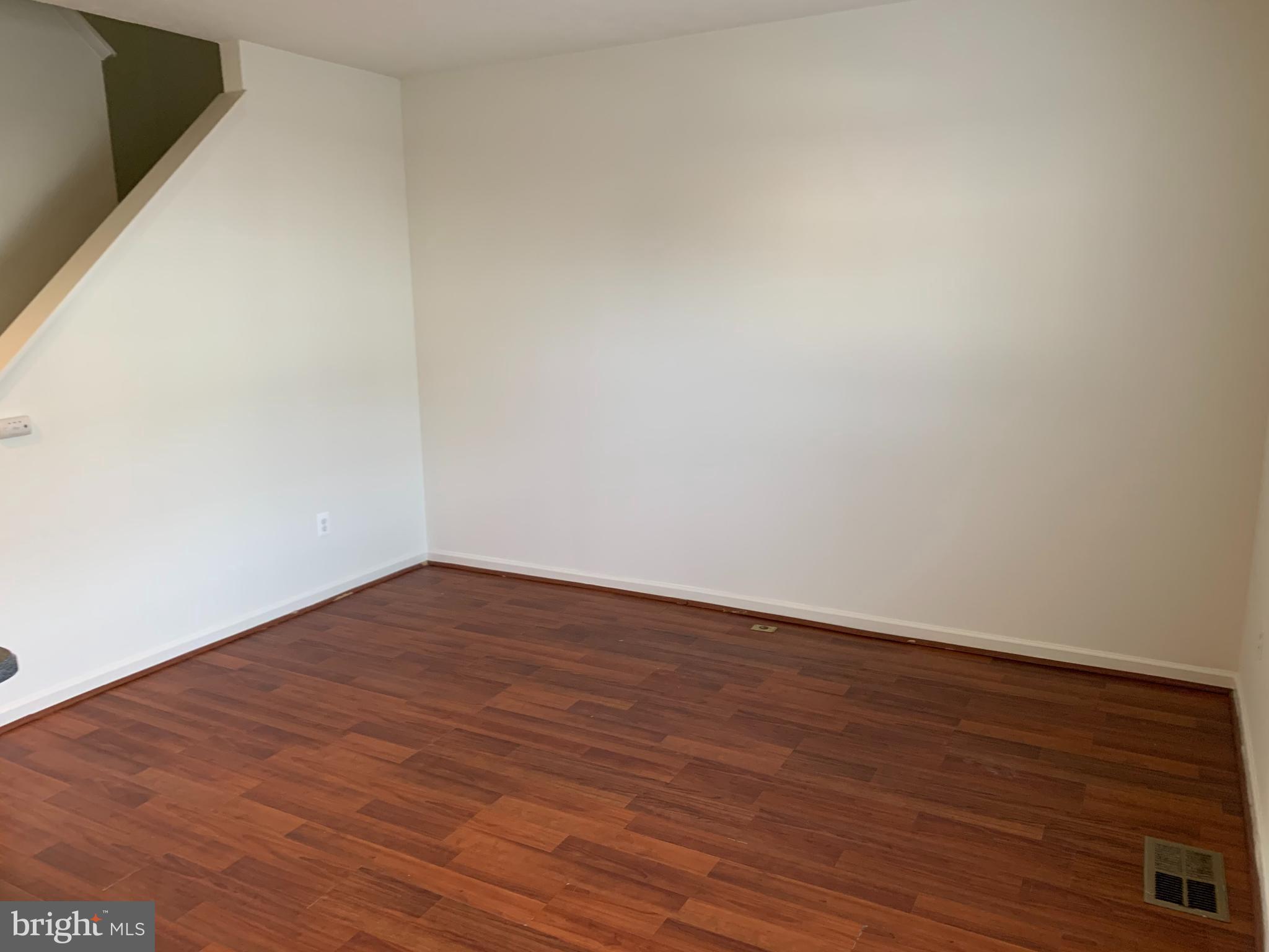 910 Lowe Road Baltimore, MD 21220 - Photo 5 of 17