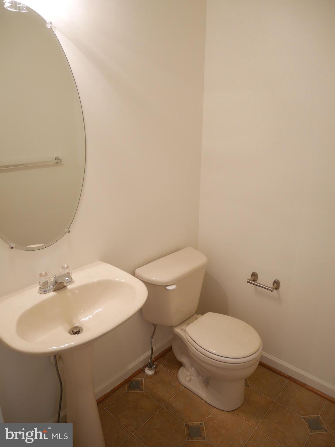 910 Lowe Road Baltimore, MD 21220 - Photo 6 of 17