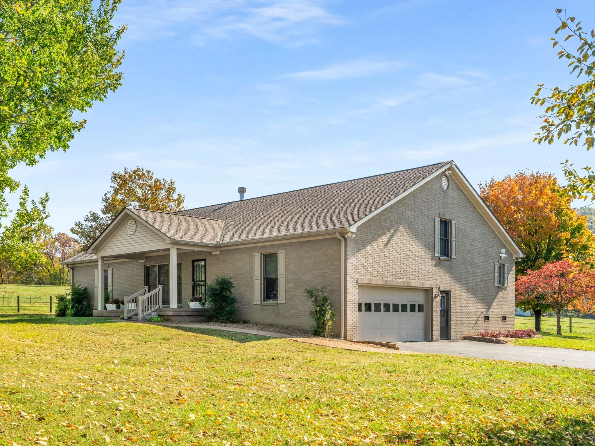 2840 Thomas Road Nolensville, TN 37135 - Photo 3 of 49 a front view of house with yard and green space