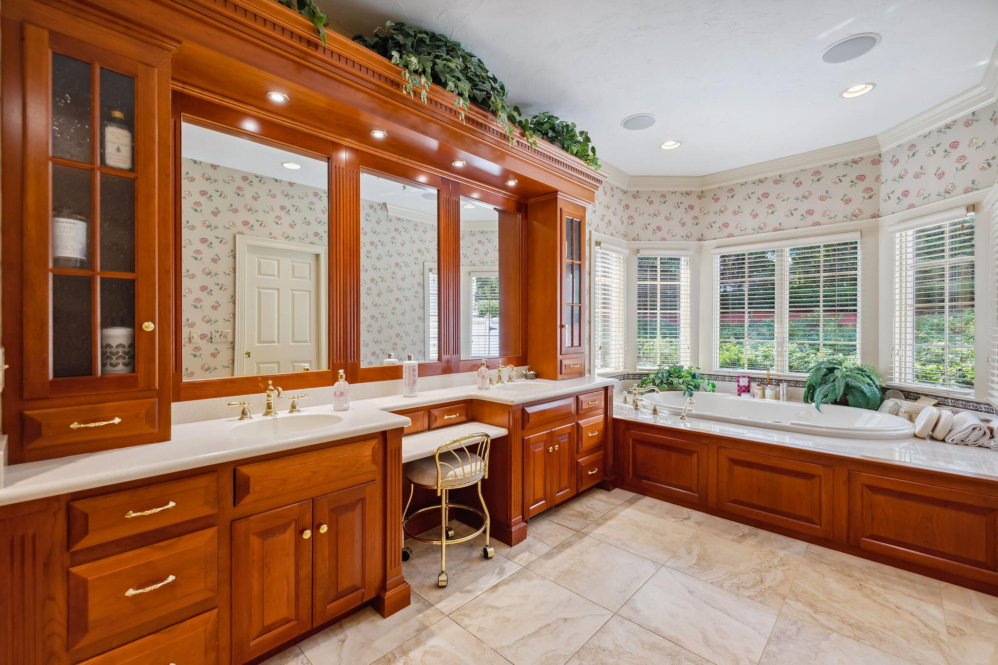 27 Openfield Road South Dennis, MA 02660 - Photo 26 of 45 listing photo #28 - bathroom master - 32