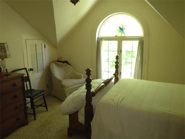 172 State Street Amherst, MA 01002 - Photo 12 of 24 Gallery Image 12