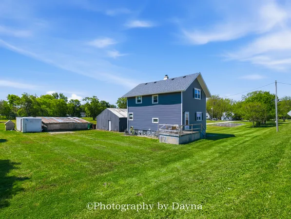 $175,000 | 250 West Frontage Street, Sheldon, IL 60966