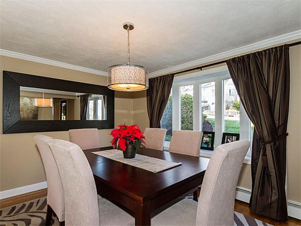 109 Parkview Road Waltham, MA 02452 - Photo 10 of 27 Gallery Image 10