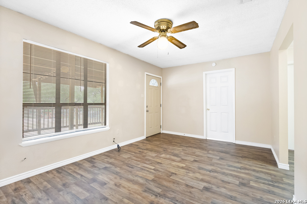185 Black Bass Road Lakehills, TX 78063 - Photo 6 of 25