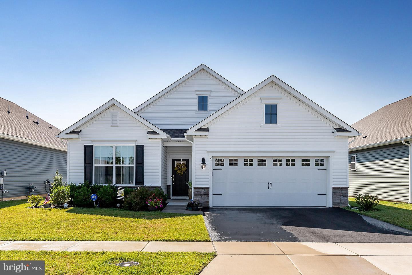 5 Walton Way Delanco, NJ 08075 - Photo 1 of 21 Front