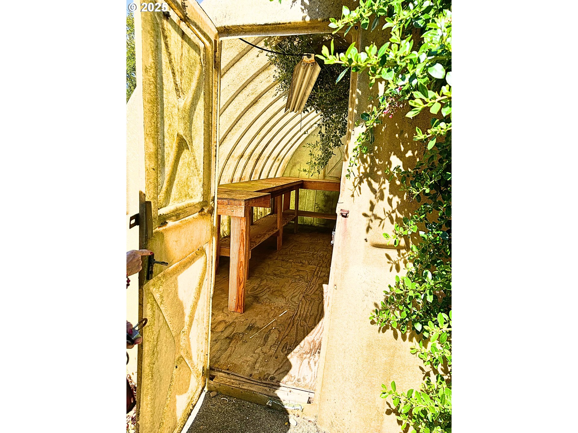 1600 Rhododendron Drive, Unit 218 Florence, OR 97439 - Photo 23 of 40 a bathroom with a sink and a mirror