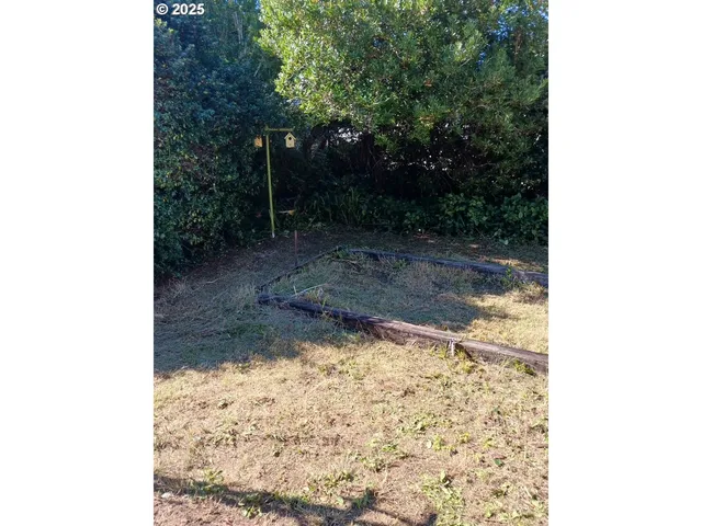 $268,000 | 1600 Rhododendron Drive, Unit 218, Florence, OR 97439