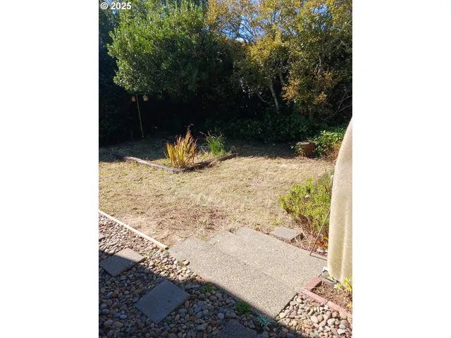 $268,000 | 1600 Rhododendron Drive, Unit 218, Florence, OR 97439