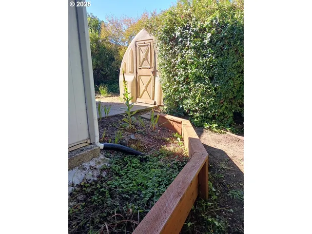 $268,000 | 1600 Rhododendron Drive, Unit 218, Florence, OR 97439