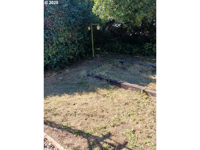 $268,000 | 1600 Rhododendron Drive, Unit 218, Florence, OR 97439