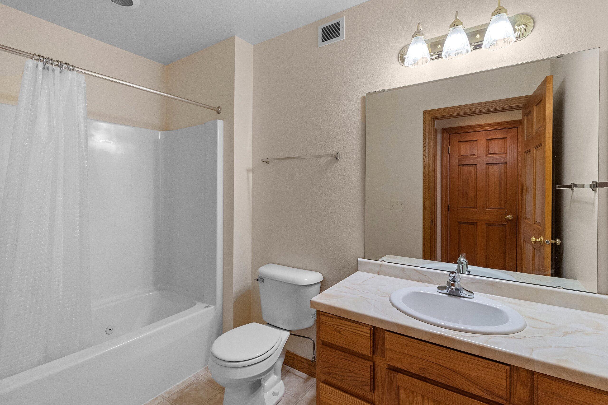 2121 45th Street, Unit J Two Rivers, WI 54241 - Photo 32 of 59 043-212145thStreet-TwoRivers-WI-54241-SM