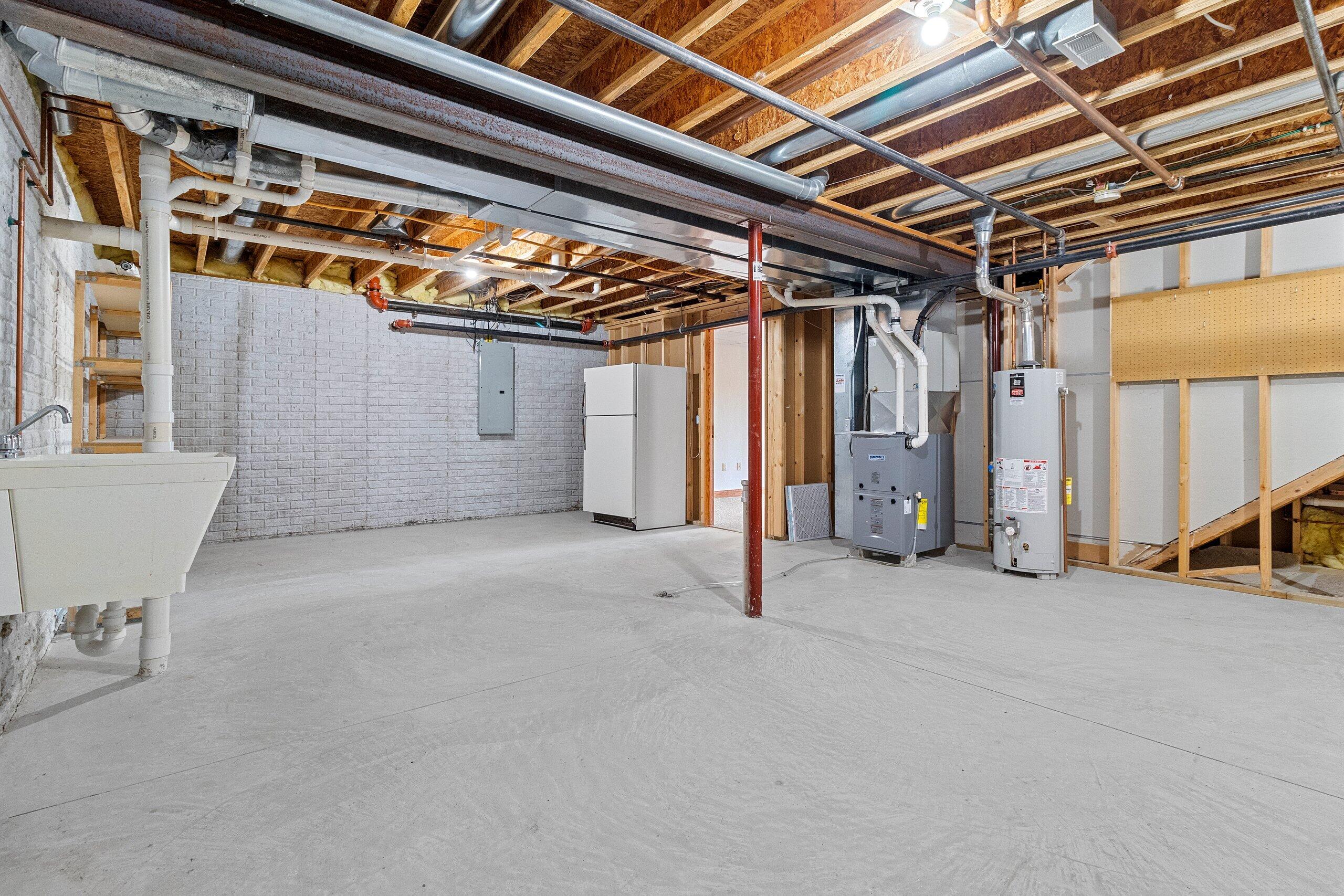 2121 45th Street, Unit J Two Rivers, WI 54241 - Photo 52 of 59 067-212145thStreet-TwoRivers-WI-54241-SM