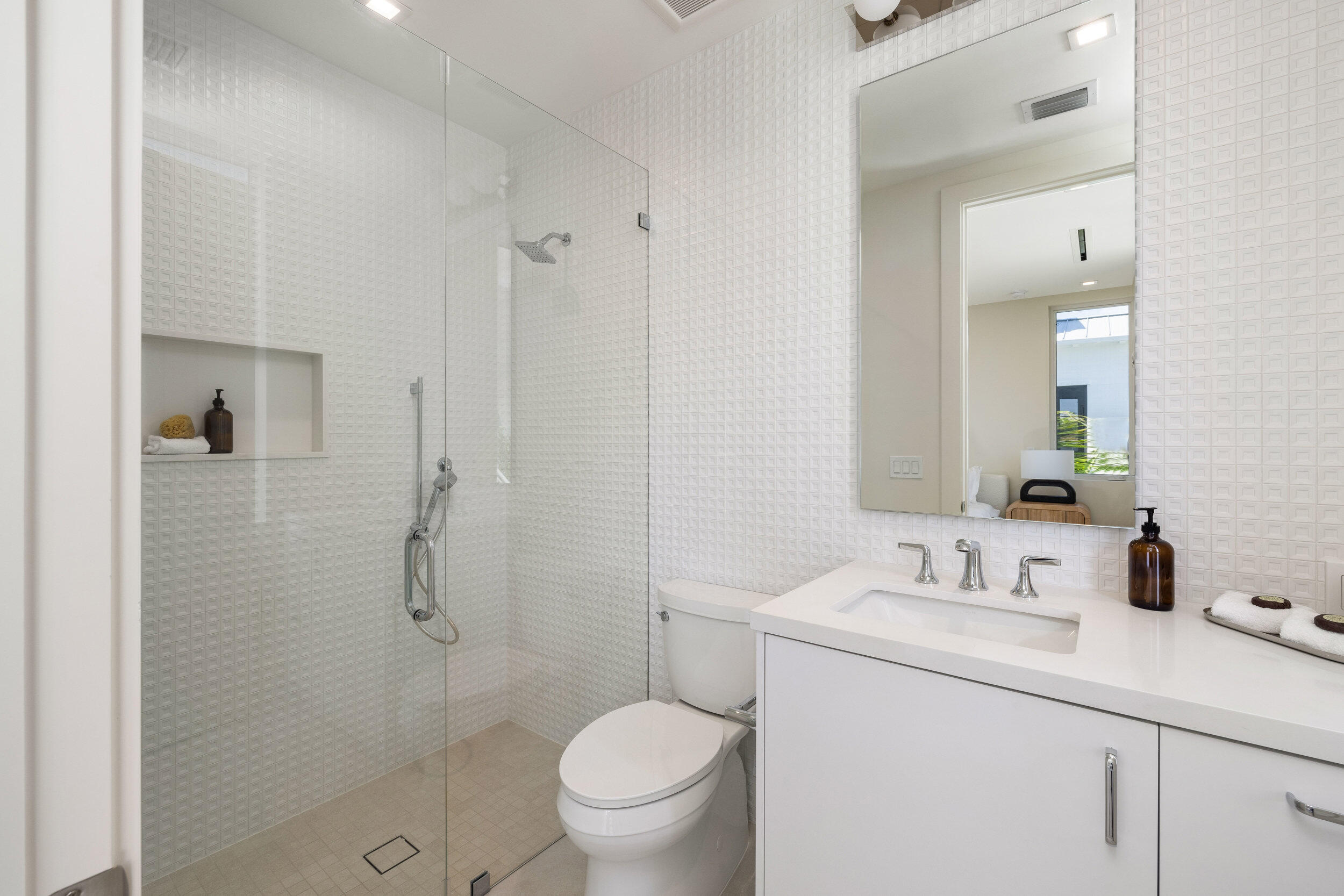 812 Palm Trail Delray Beach, FL 33483 - Photo 41 of 87 29_et6a3848