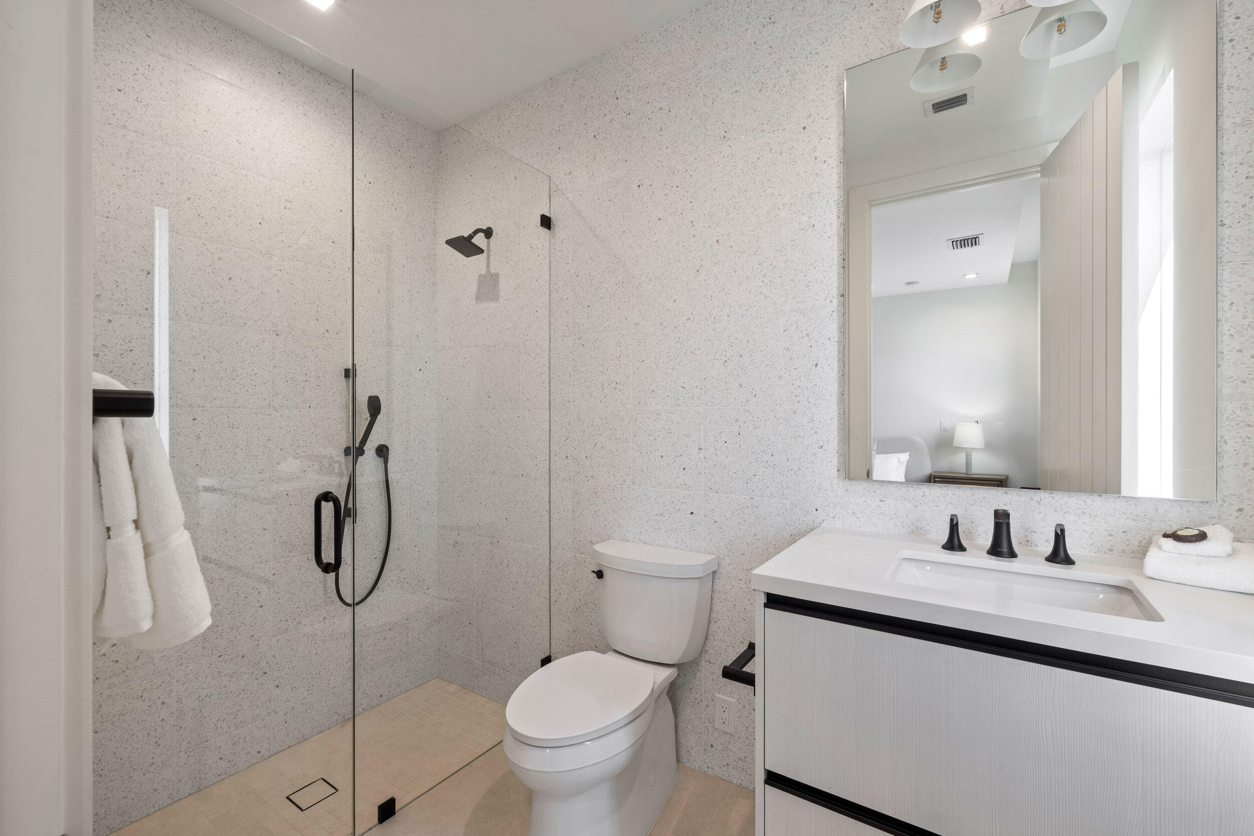 812 Palm Trail Delray Beach, FL 33483 - Photo 49 of 87 53_et6a3668