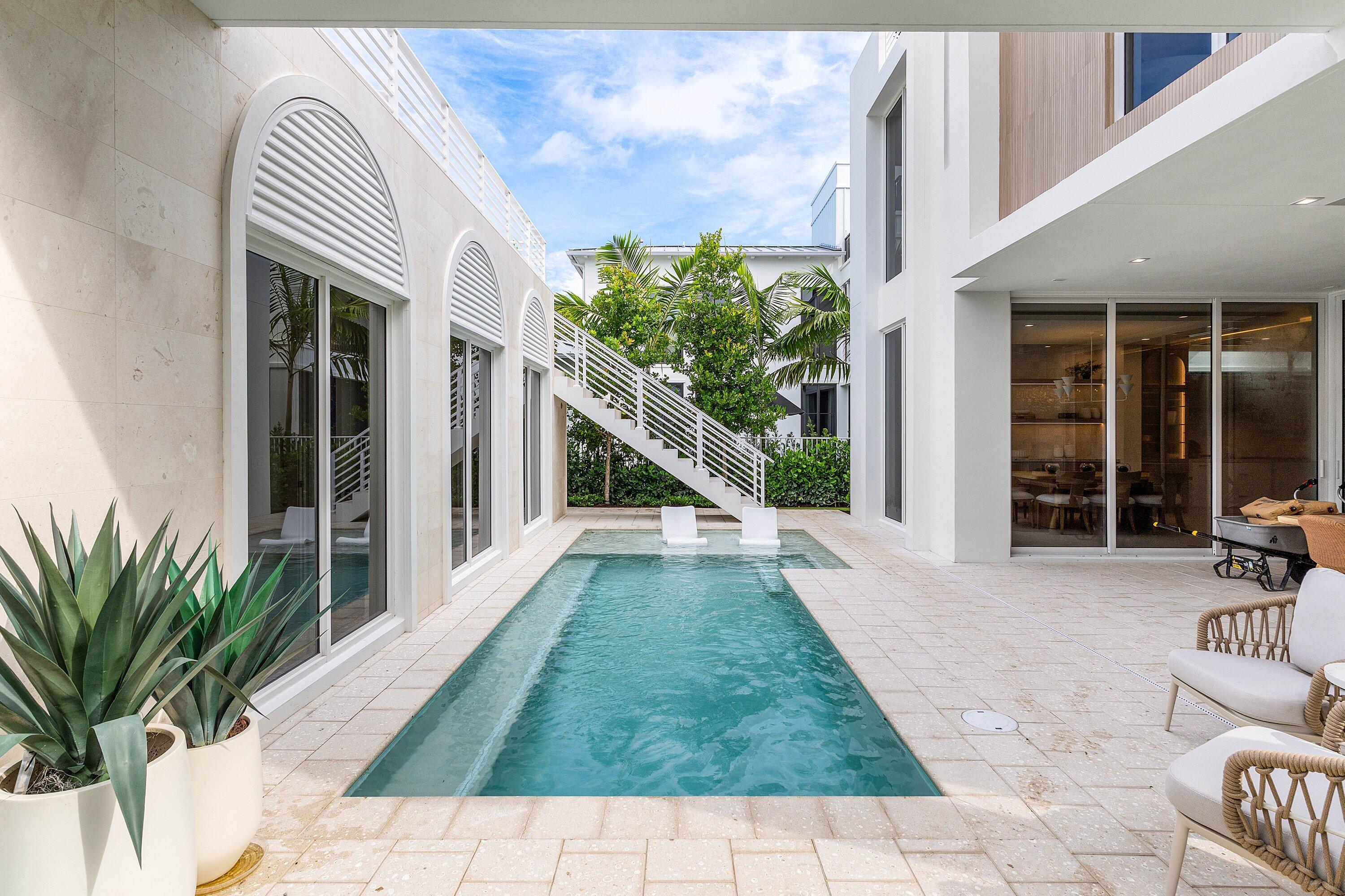 812 Palm Trail Delray Beach, FL 33483 - Photo 68 of 87 006-812PalmTrail-DelrayBeach-FL-33483-SM