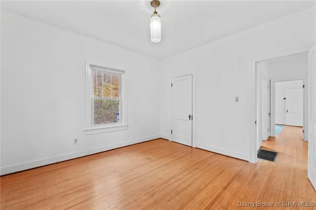 $289,900 | 1519 Valley View Road, New Albany, IN 47150