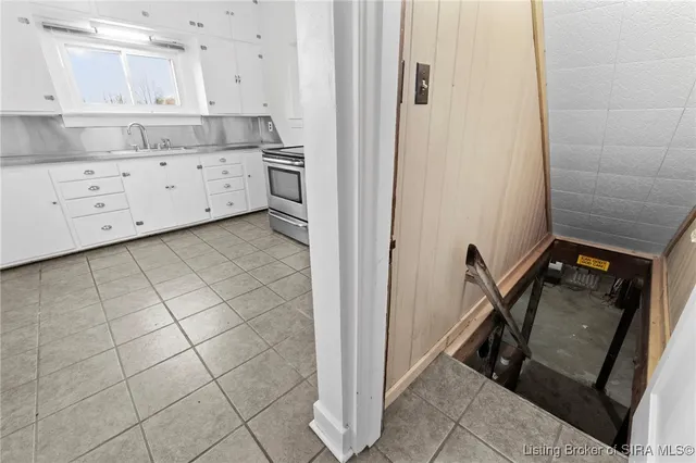 $289,900 | 1519 Valley View Road, New Albany, IN 47150