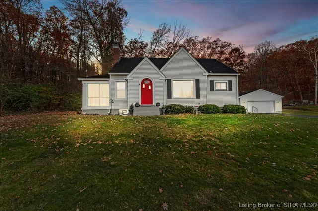 $289,900 | 1519 Valley View Road, New Albany, IN 47150