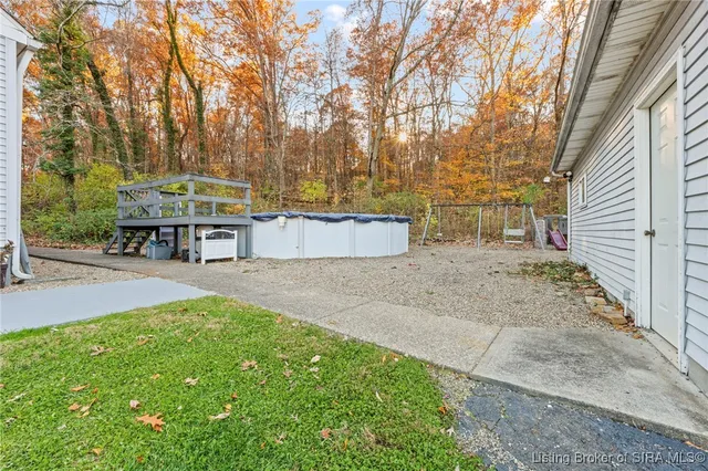 $289,900 | 1519 Valley View Road, New Albany, IN 47150