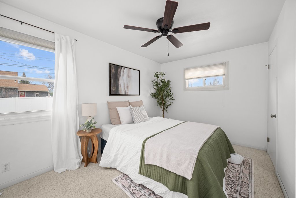 2225 Hillandale Road Davenport, IA 52804 - Photo 14 of 26