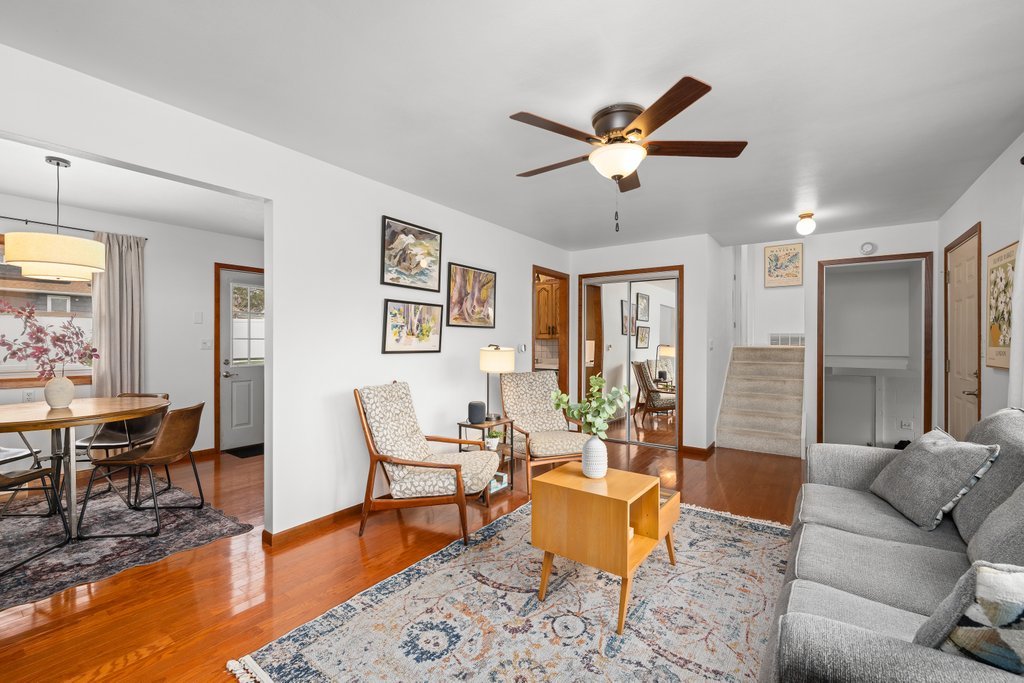 2225 Hillandale Road Davenport, IA 52804 - Photo 5 of 26