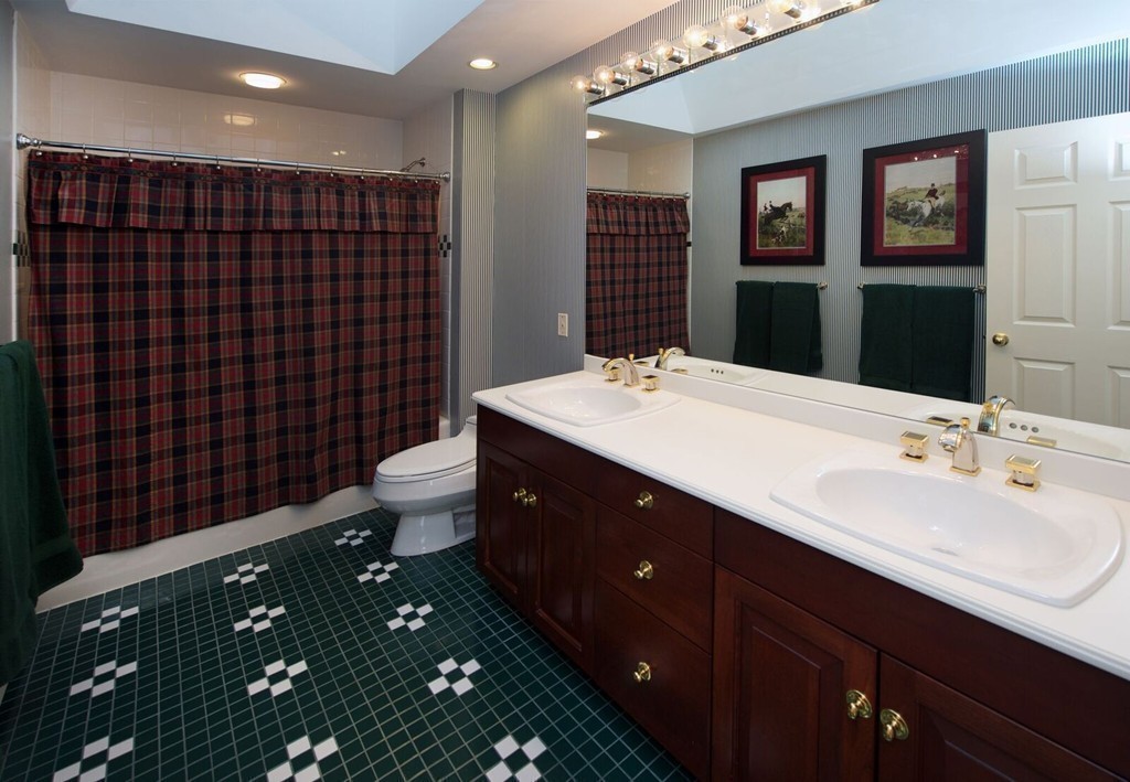 71 Sharpe Road Newton, MA 02459 - Photo 13 of 18