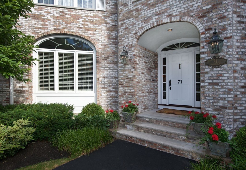 71 Sharpe Road Newton, MA 02459 - Photo 2 of 18