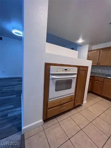$1,625 | 75 East Agate Avenue, Unit 209, Las Vegas, NV 89123