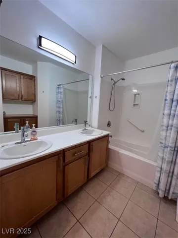 $1,625 | 75 East Agate Avenue, Unit 209, Las Vegas, NV 89123
