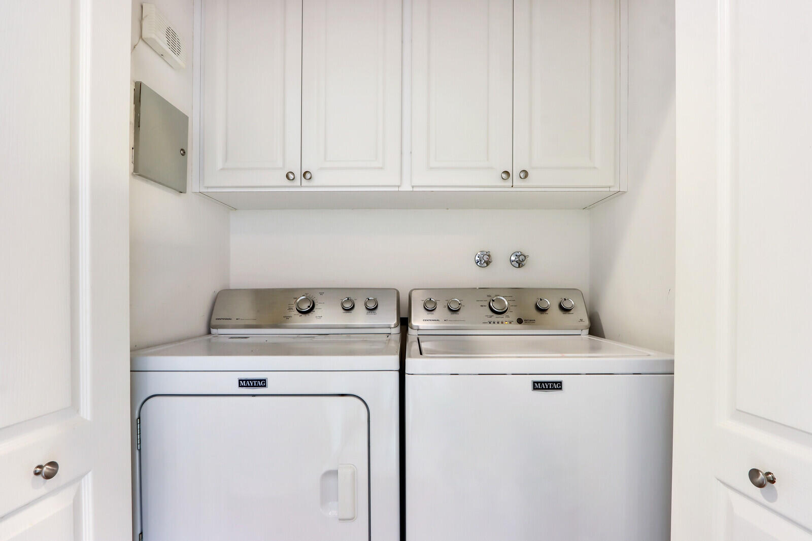 340 Jacaranda Drive Jupiter, FL 33458 - Photo 17 of 20 Maytag washer & dryer