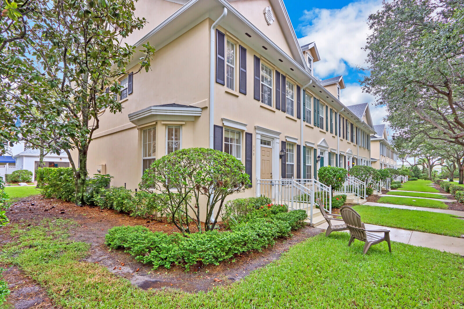 340 Jacaranda Drive Jupiter, FL 33458 - Photo 20 of 20 End unit