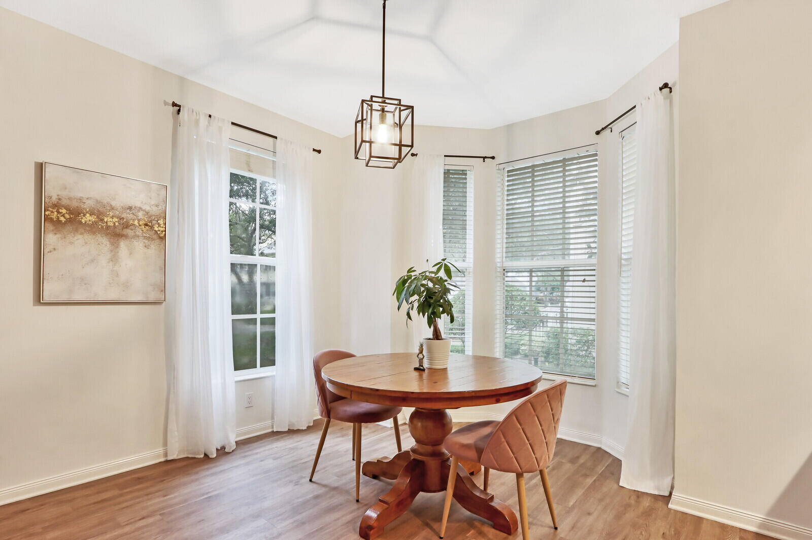 340 Jacaranda Drive Jupiter, FL 33458 - Photo 6 of 20 Dining Room