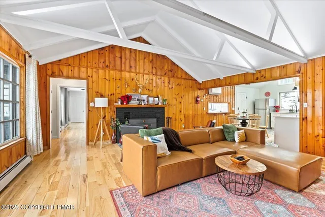 $425,000 | 357 Lee Lane, East Stroudsburg, PA 18302