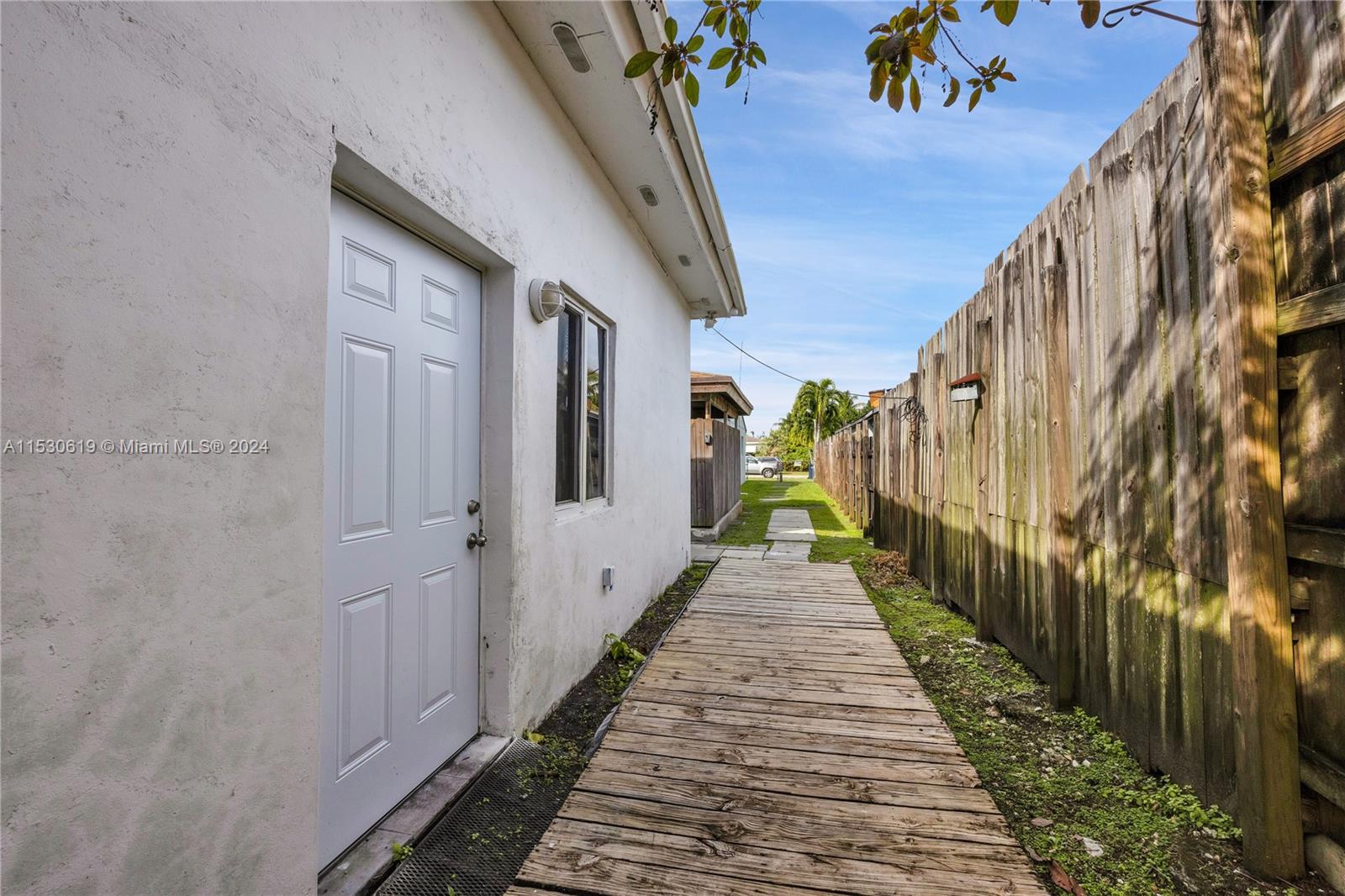 6520 Southwest 46th Street Miami, FL 33155 - Photo 34 of 40