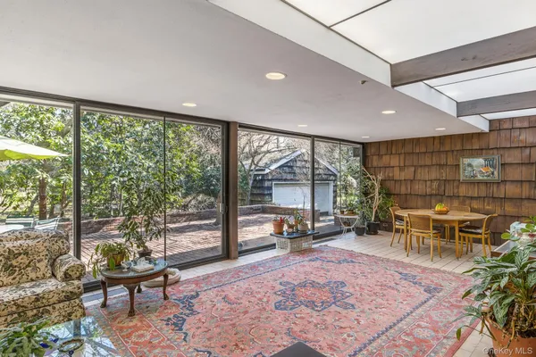 $1,875,000 | 216 Clent Road, Great Neck, NY 11021