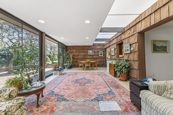 $1,875,000 | 216 Clent Road, Great Neck, NY 11021