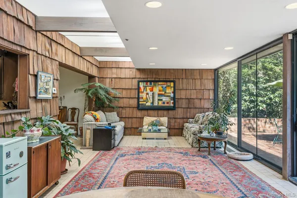 $1,875,000 | 216 Clent Road, Great Neck, NY 11021