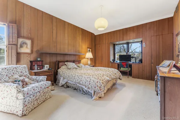 $1,875,000 | 216 Clent Road, Great Neck, NY 11021