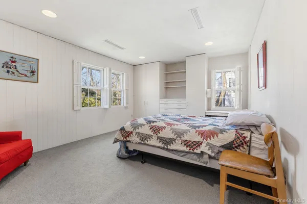 $1,875,000 | 216 Clent Road, Great Neck, NY 11021