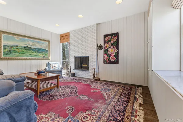 $1,875,000 | 216 Clent Road, Great Neck, NY 11021