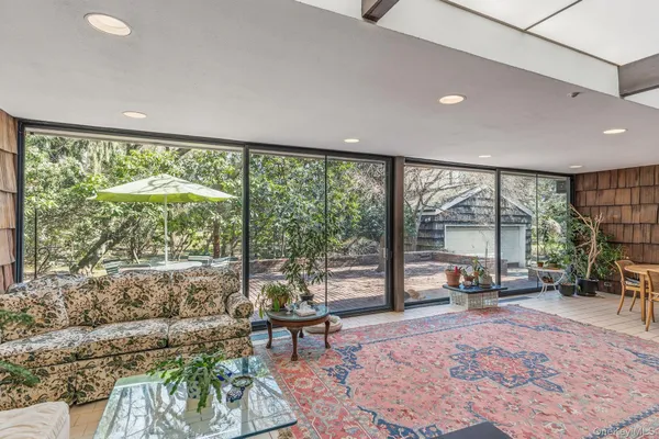 $1,875,000 | 216 Clent Road, Great Neck, NY 11021