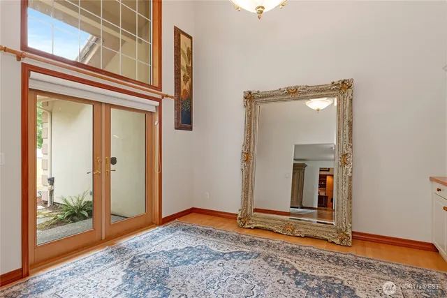 a view of a living room with furniture