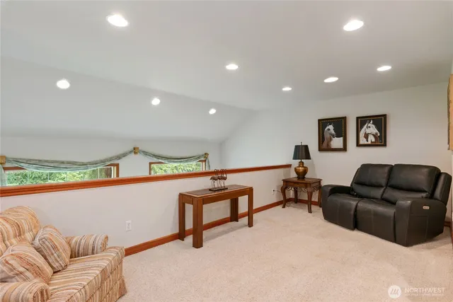 $789,500 | 121 Sterling Drive, Allyn, WA 98524