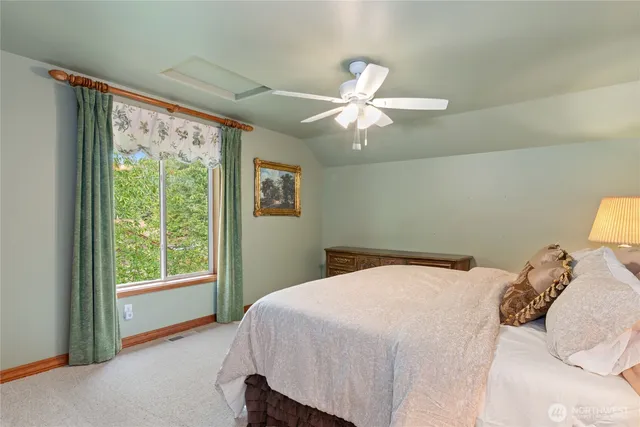 $789,500 | 121 Sterling Drive, Allyn, WA 98524