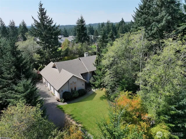 $789,500 | 121 Sterling Drive, Allyn, WA 98524